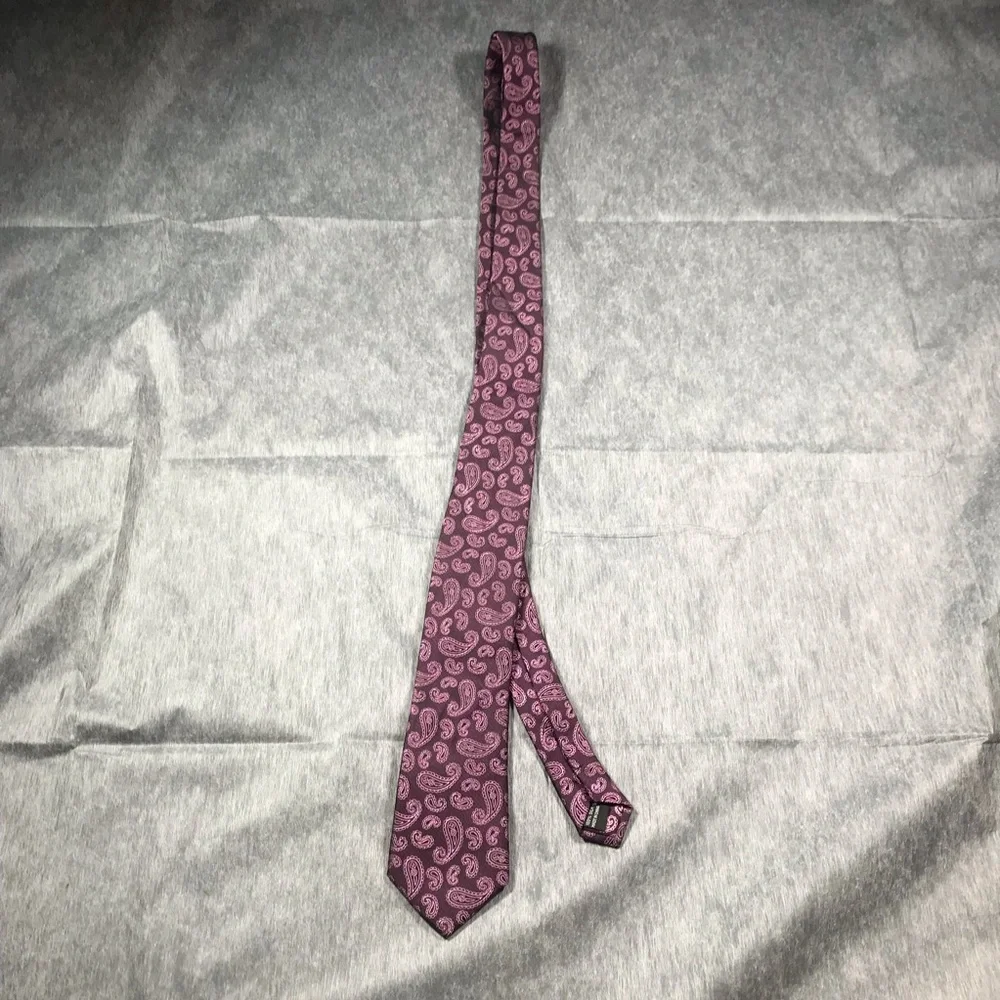 Egara Purple Paisley Men's Tie